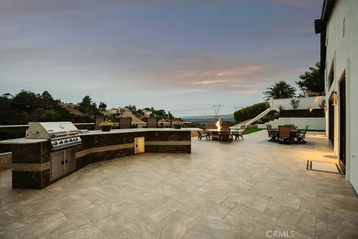 837 S Canyon Mist Lane, Anaheim Hills, California 92808