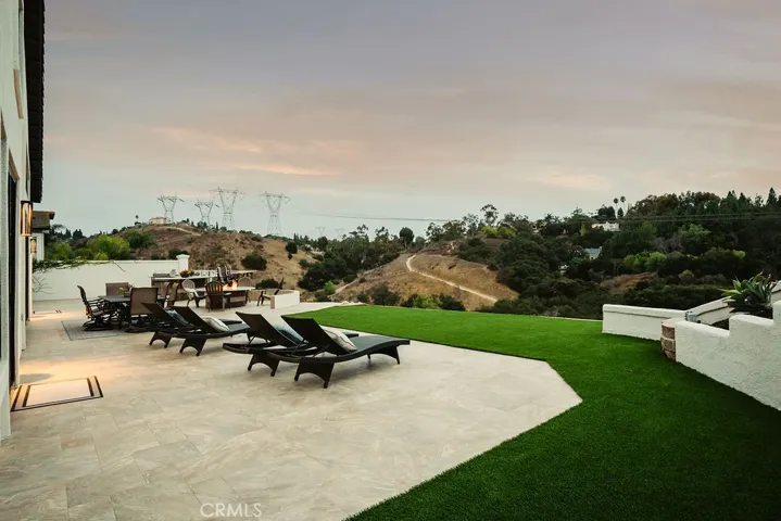 837 S Canyon Mist Lane, Anaheim Hills, California 92808