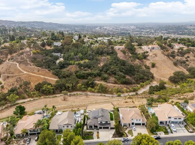 837 S Canyon Mist Lane, Anaheim Hills, California 92808