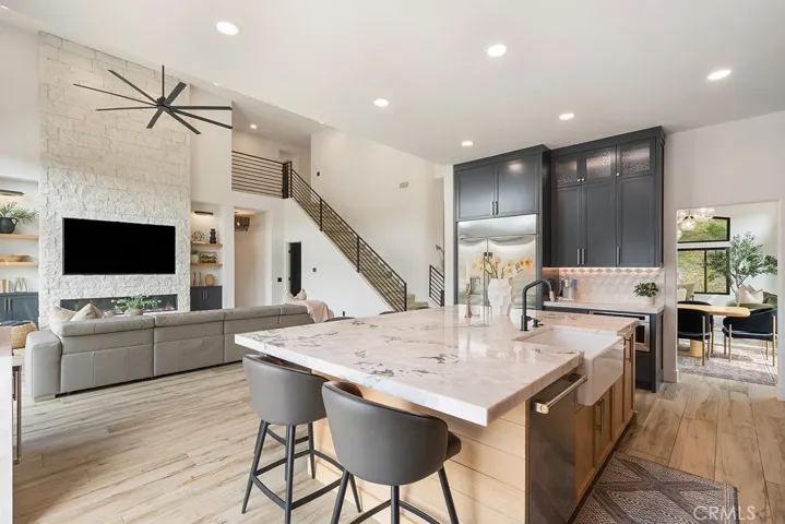 837 S Canyon Mist Lane, Anaheim Hills, California 92808