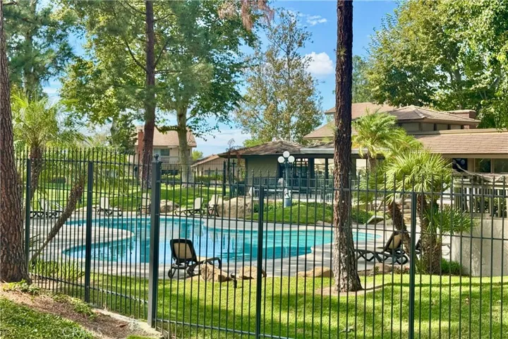 HOA Pool