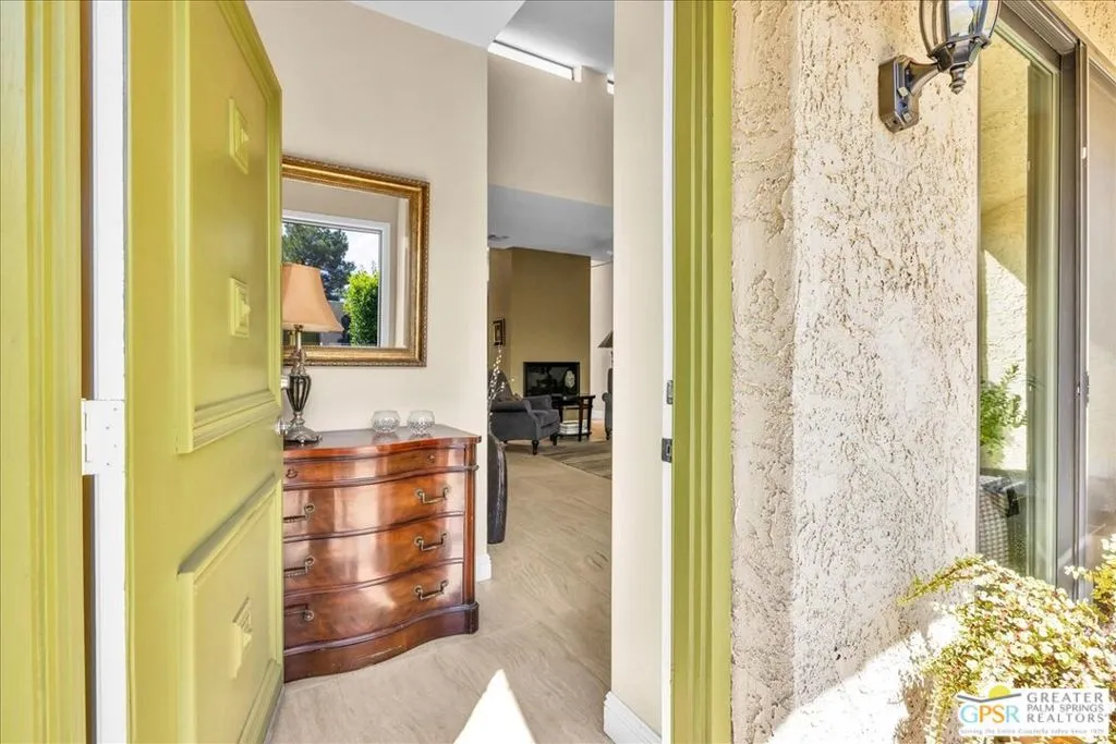 1254 E Andreas Road, Palm Springs, California 92262 home-pic-10