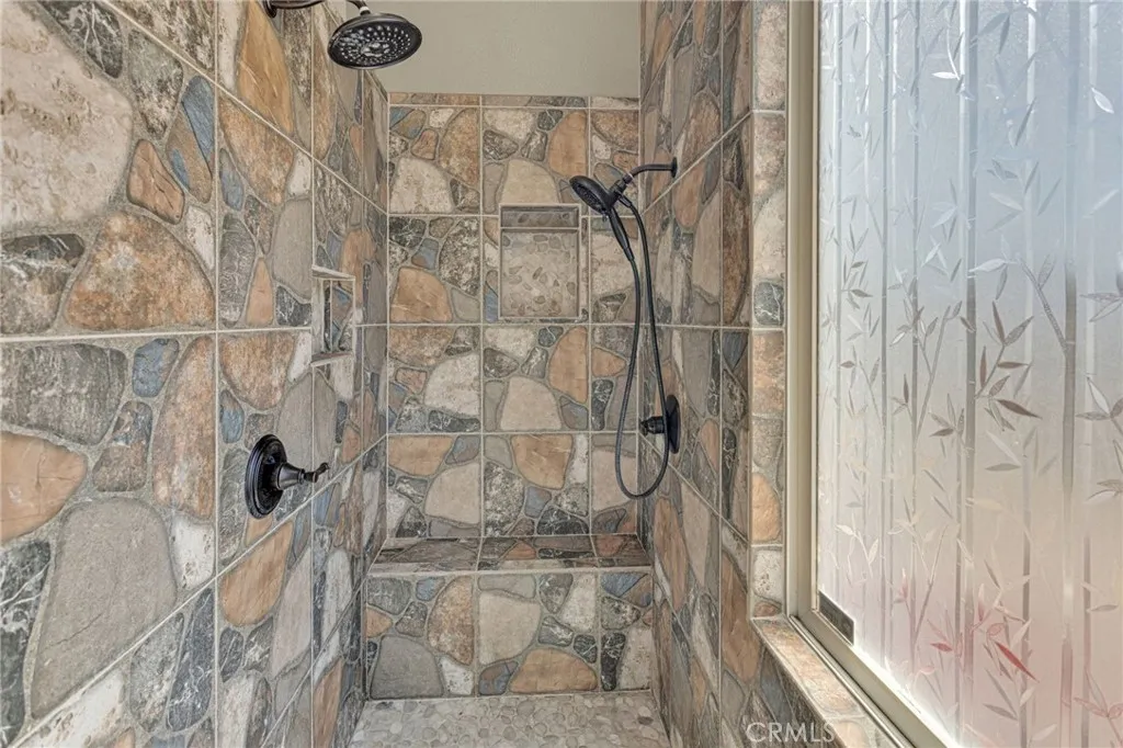 12971 Lompoc, Apple Valley, California 92308 home-pic-22