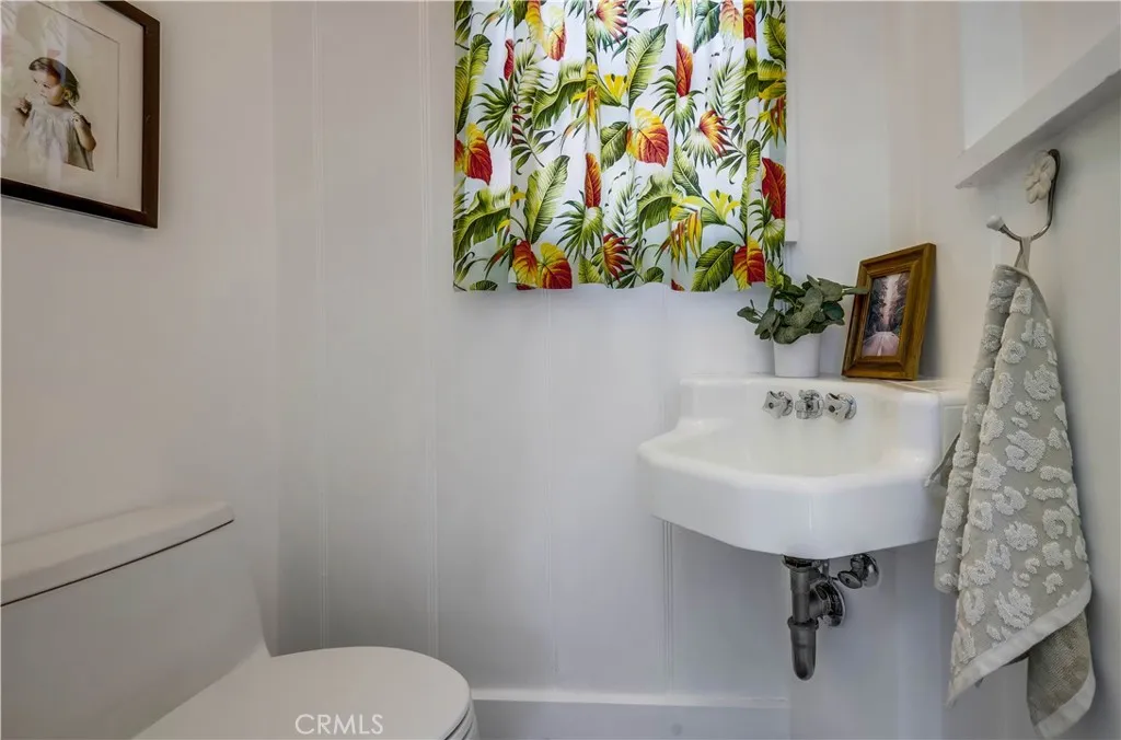 464 Agate Street A/b, Laguna Beach, California 92651 home-pic-55