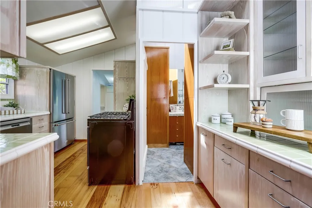 464 Agate Street A/b, Laguna Beach, California 92651 home-pic-46