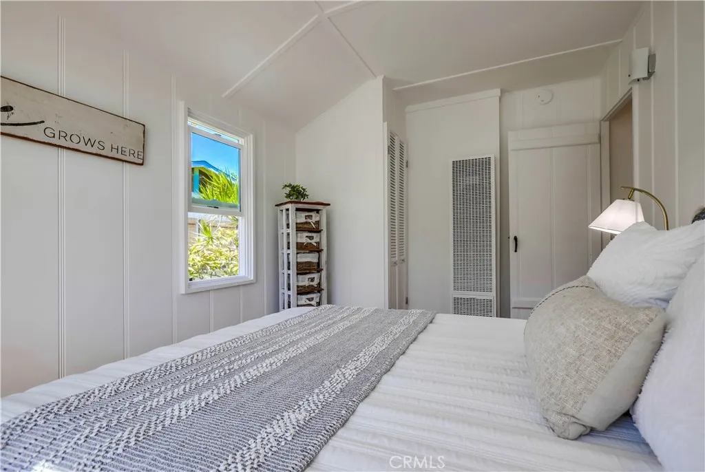 464 Agate Street A/b, Laguna Beach, California 92651 home-pic-26