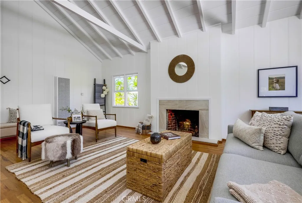 464 Agate Street A/b, Laguna Beach, California 92651 home-pic-12