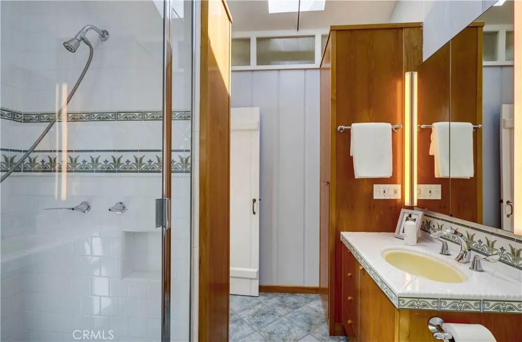 464 Agate Street A/b, Laguna Beach, California 92651 home-pic-65