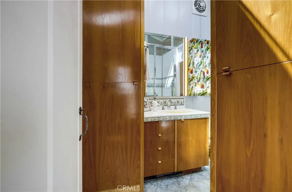 464 Agate Street A/b, Laguna Beach, California 92651 home-pic-63