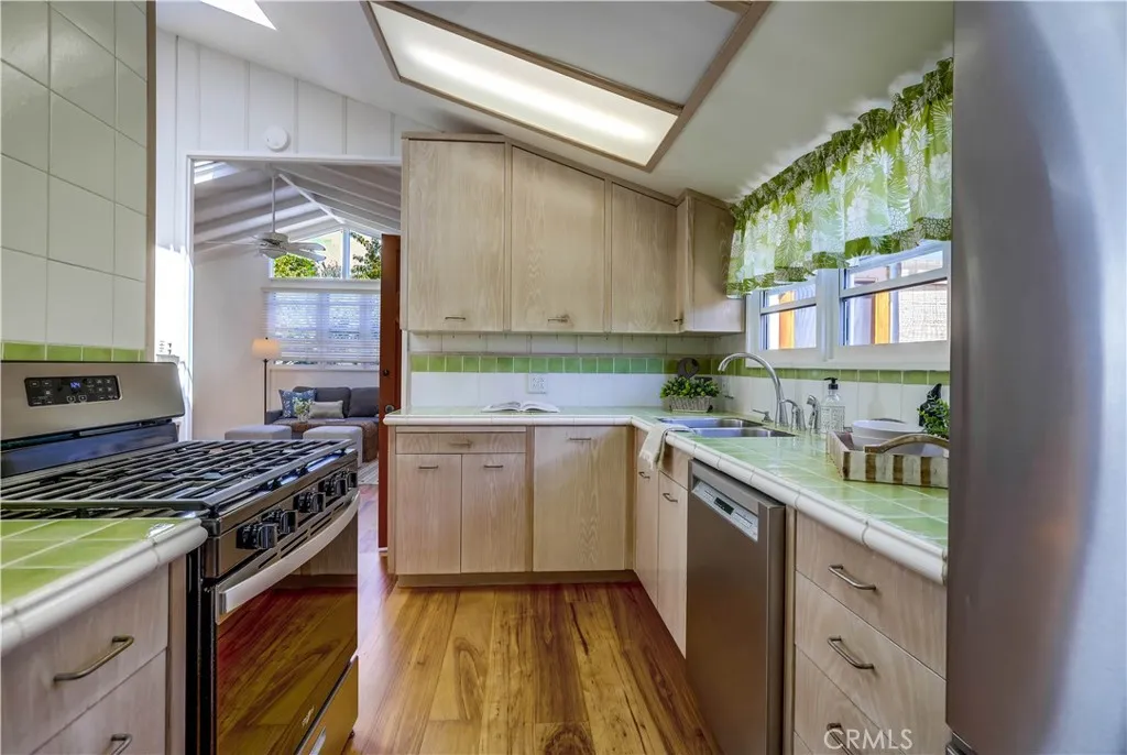 464 Agate Street A/b, Laguna Beach, California 92651 home-pic-52