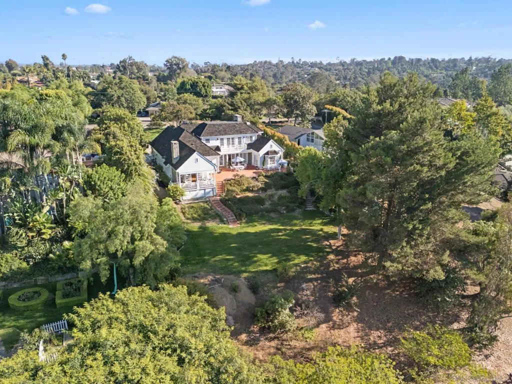 5618 Loma Verde Dr, Rancho Santa Fe, California 92067 home-pic-33