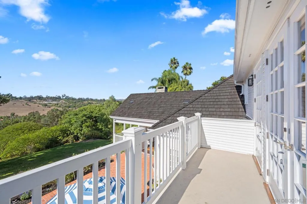 5618 Loma Verde Dr, Rancho Santa Fe, California 92067 home-pic-24
