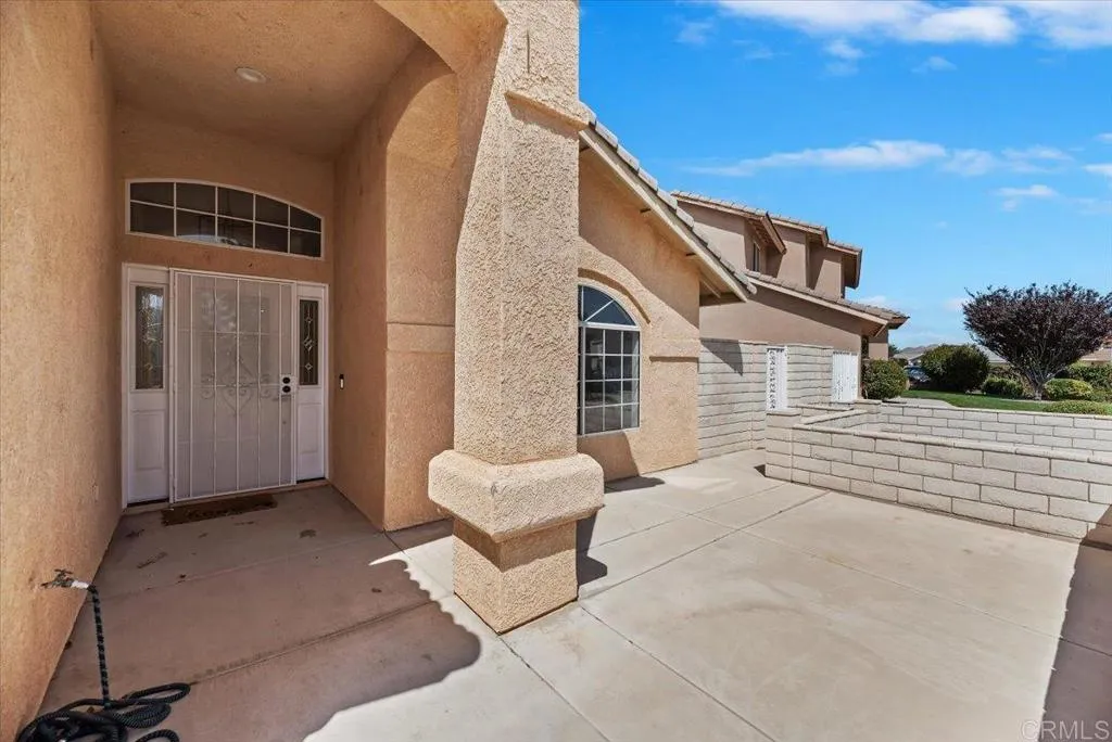 13139 Clipper Drive, Victorville, California 92395 home-pic-5