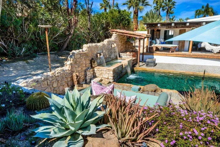 SA - 23.jpg-pool water fall and cactus