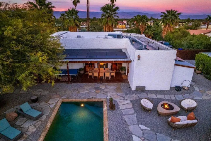 SA - 66.jpg-pool-patio-firepit-twilight