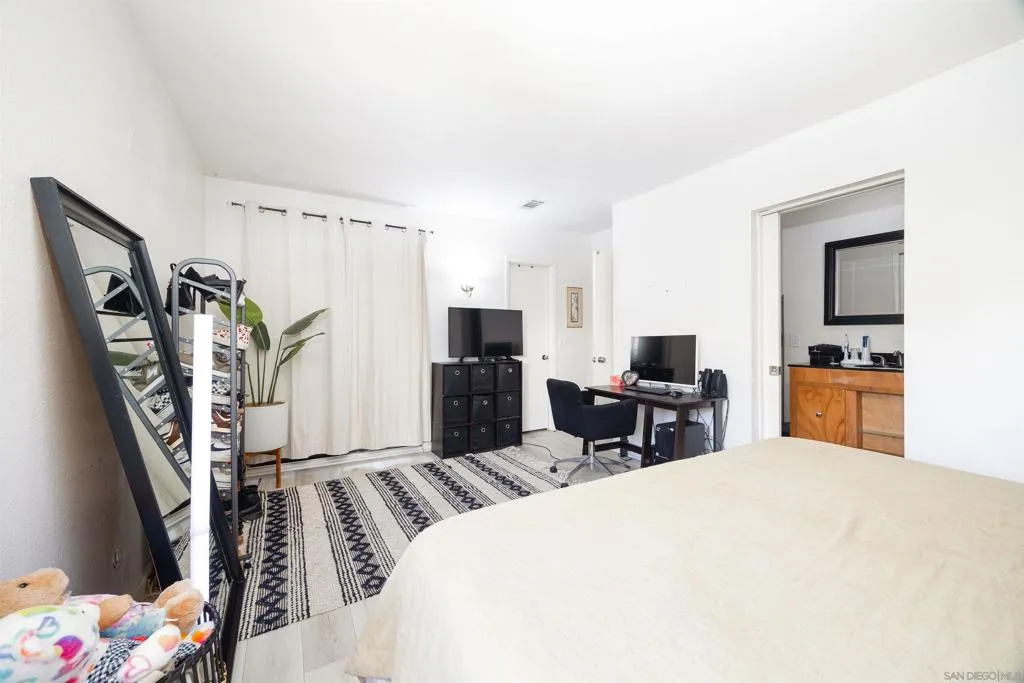 , Vista, California 92084 home-pic-7