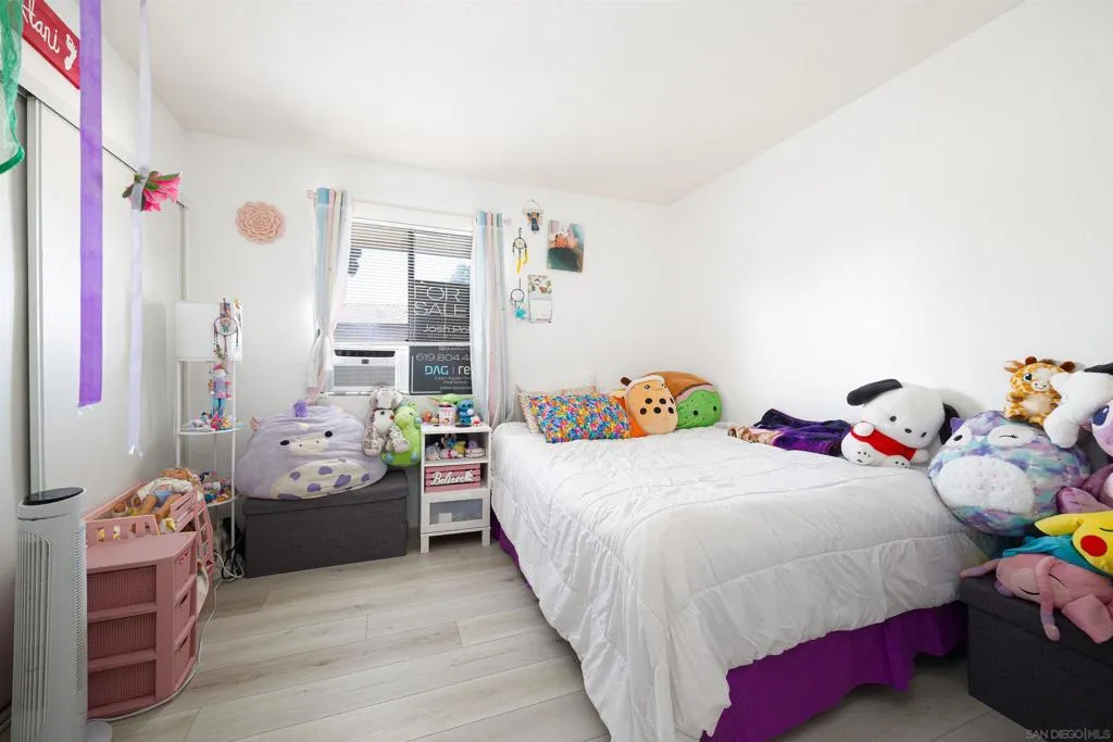 , Vista, California 92084 home-pic-9