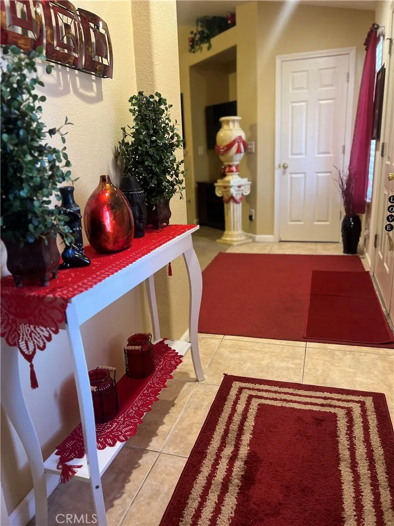 6168 W Scott Avenue, Fresno, California 93723 home-pic-2