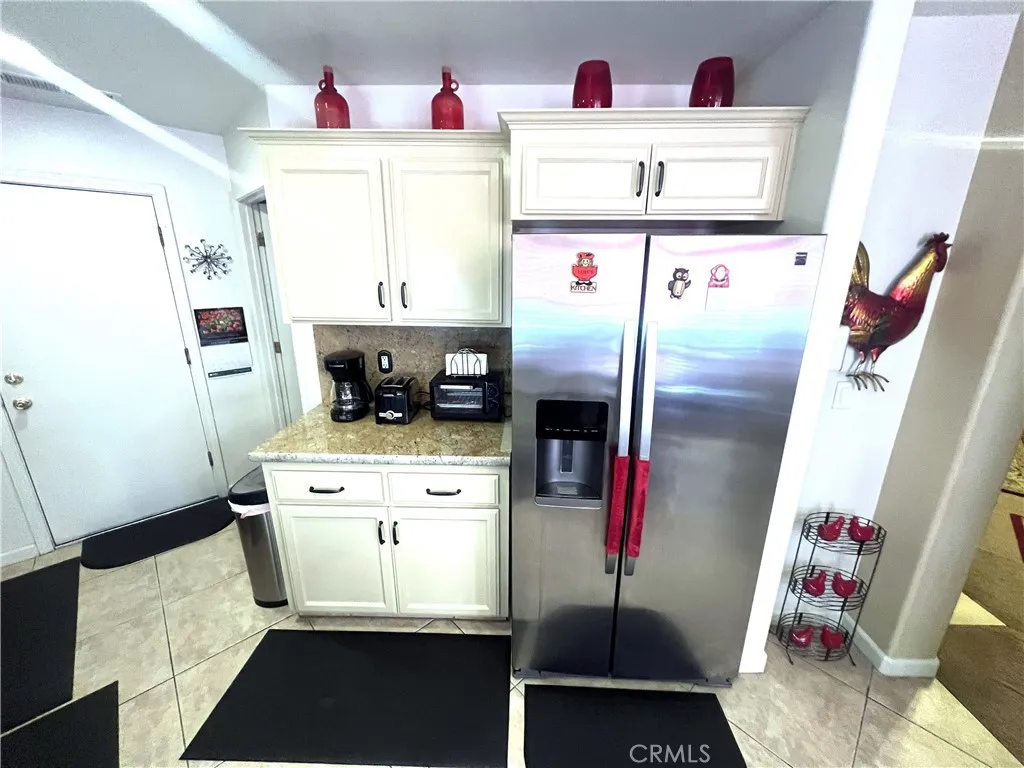6168 W Scott Avenue, Fresno, California 93723 home-pic-6