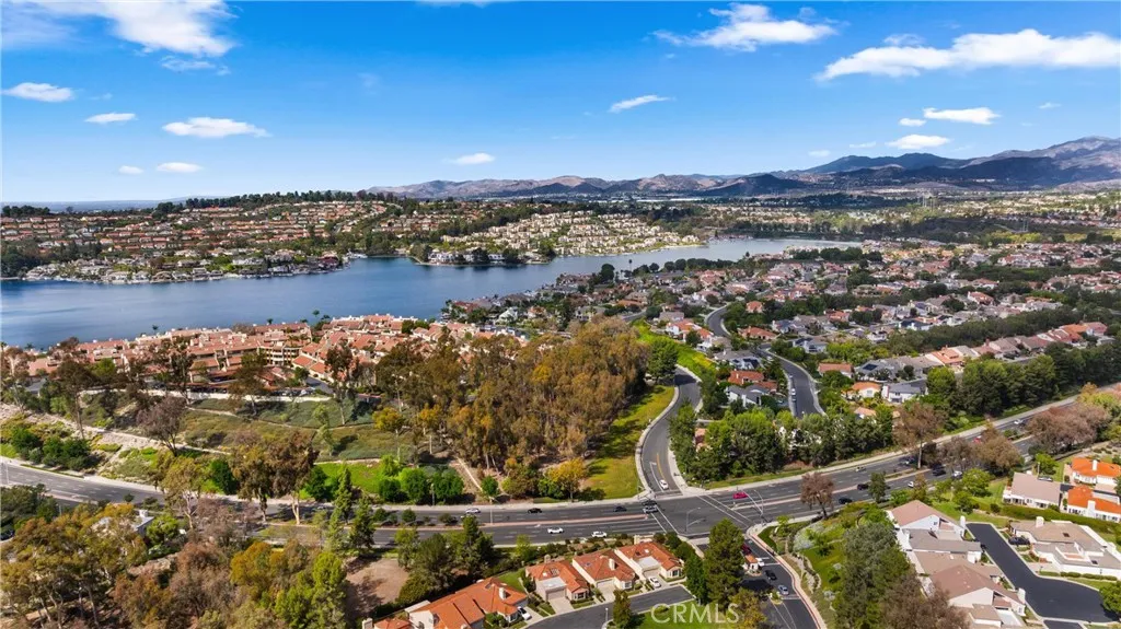 28037 Via Tirso, Mission Viejo, California 92692 home-pic-9