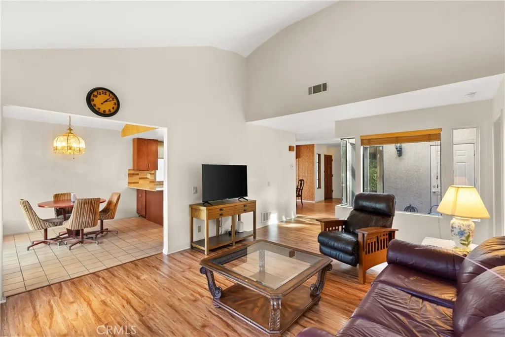 28037 Via Tirso, Mission Viejo, California 92692 home-pic-19