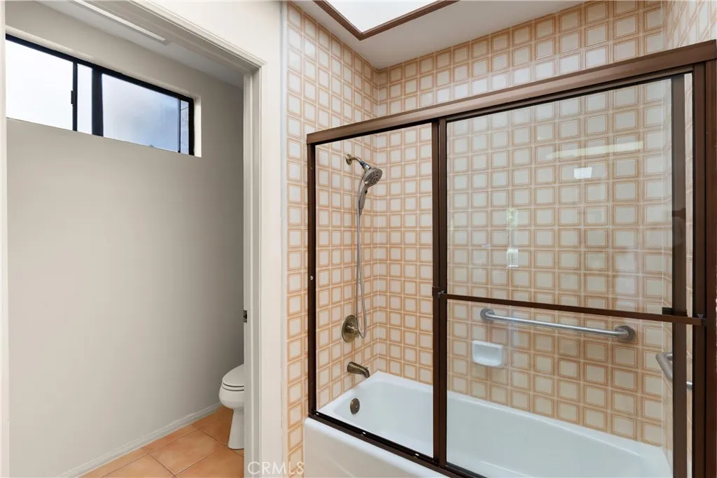 28037 Via Tirso, Mission Viejo, California 92692 home-pic-28