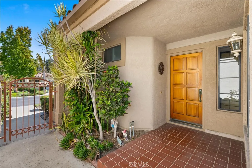 28037 Via Tirso, Mission Viejo, California 92692 home-pic-4