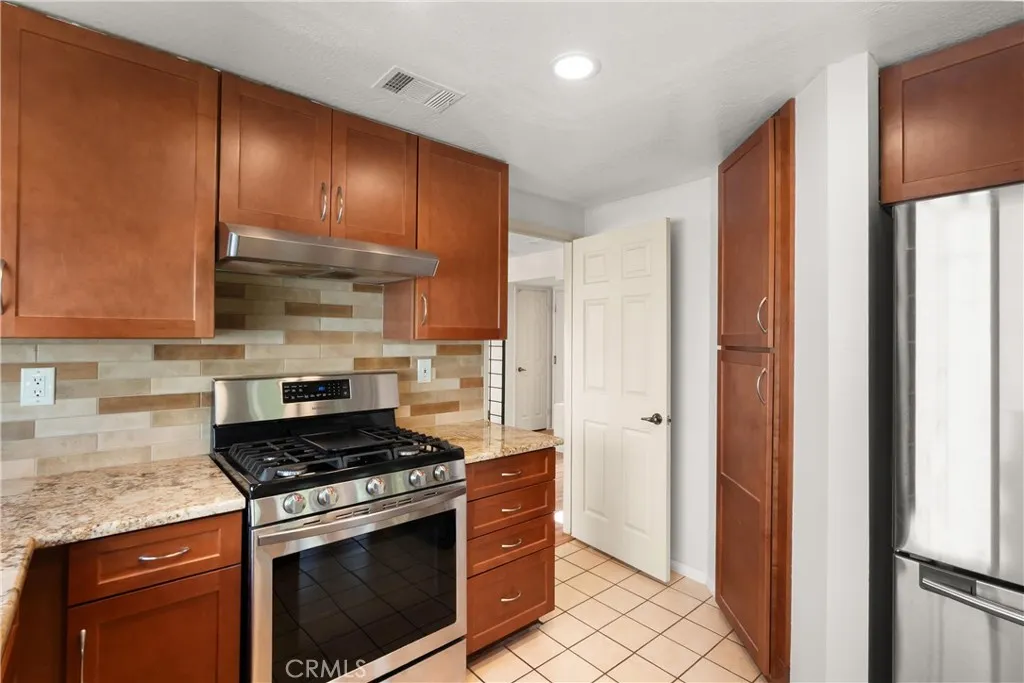 28037 Via Tirso, Mission Viejo, California 92692 home-pic-12