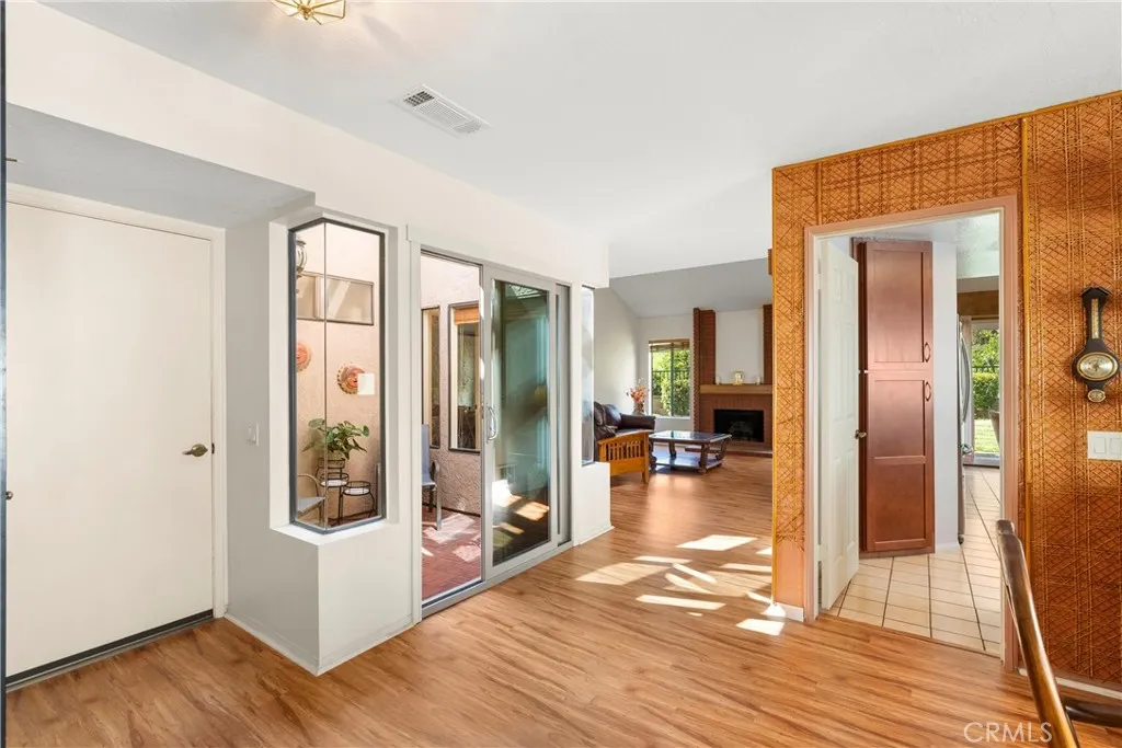 28037 Via Tirso, Mission Viejo, California 92692 home-pic-24