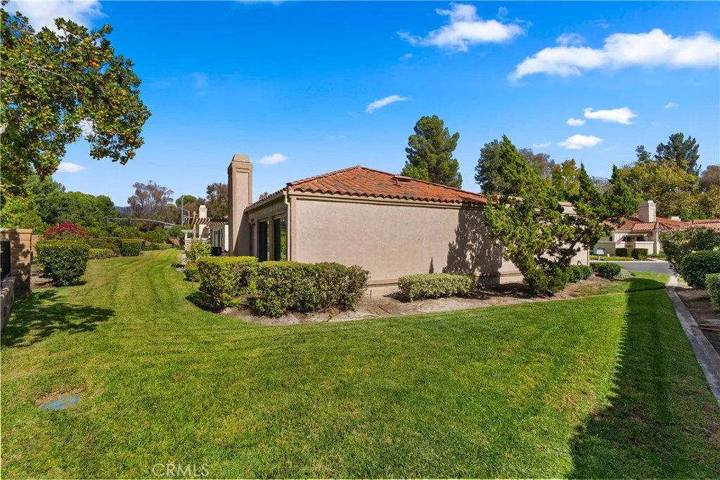 28037 Via Tirso, Mission Viejo, California 92692 home-pic-38