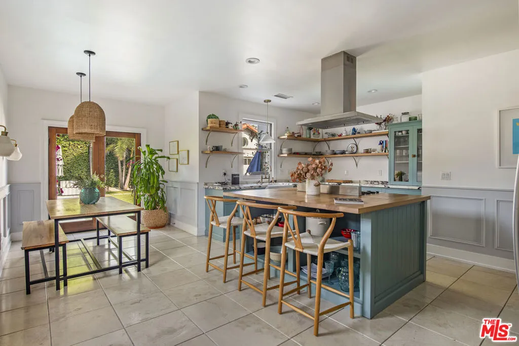 358 S Sycamore Avenue, Los Angeles, California 90036 home-pic-12