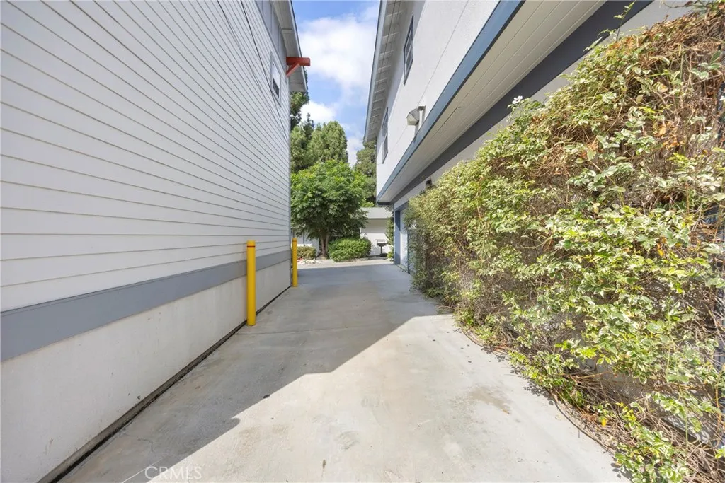 7606 7608 Pickering Avenue, Whittier, California 90602 home-pic-11