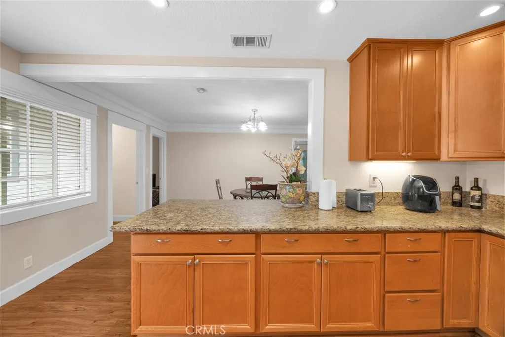 7606 7608 Pickering Avenue, Whittier, California 90602 home-pic-16