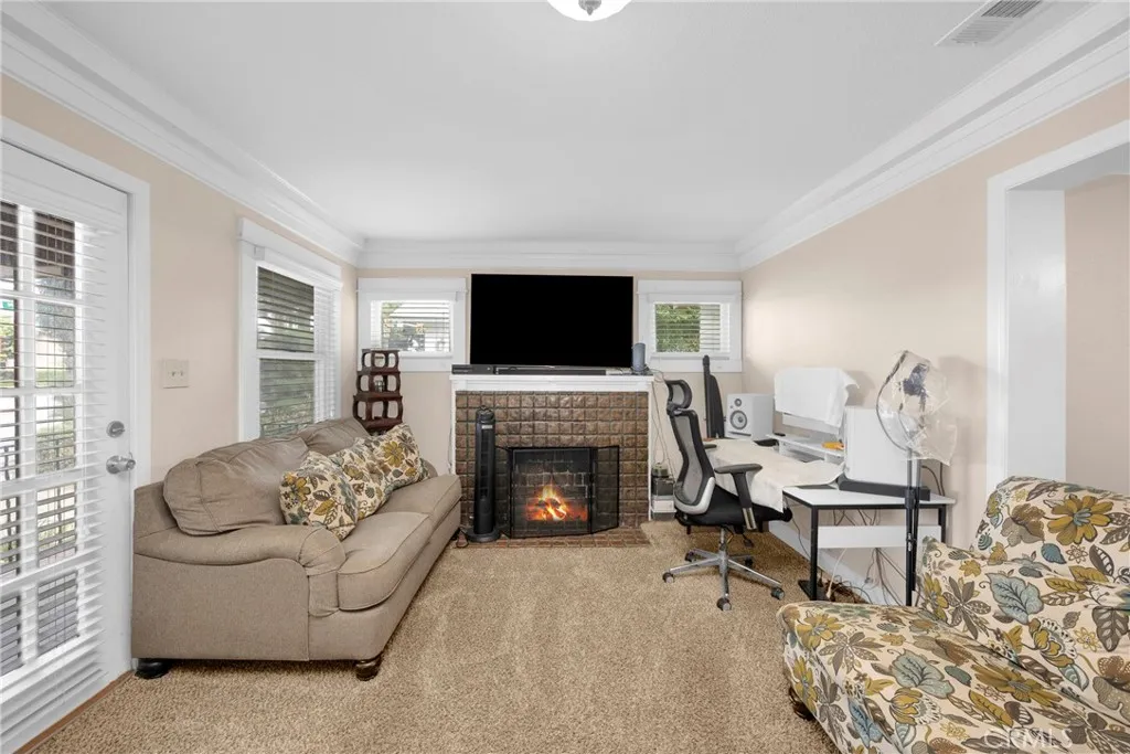7606 7608 Pickering Avenue, Whittier, California 90602 home-pic-22