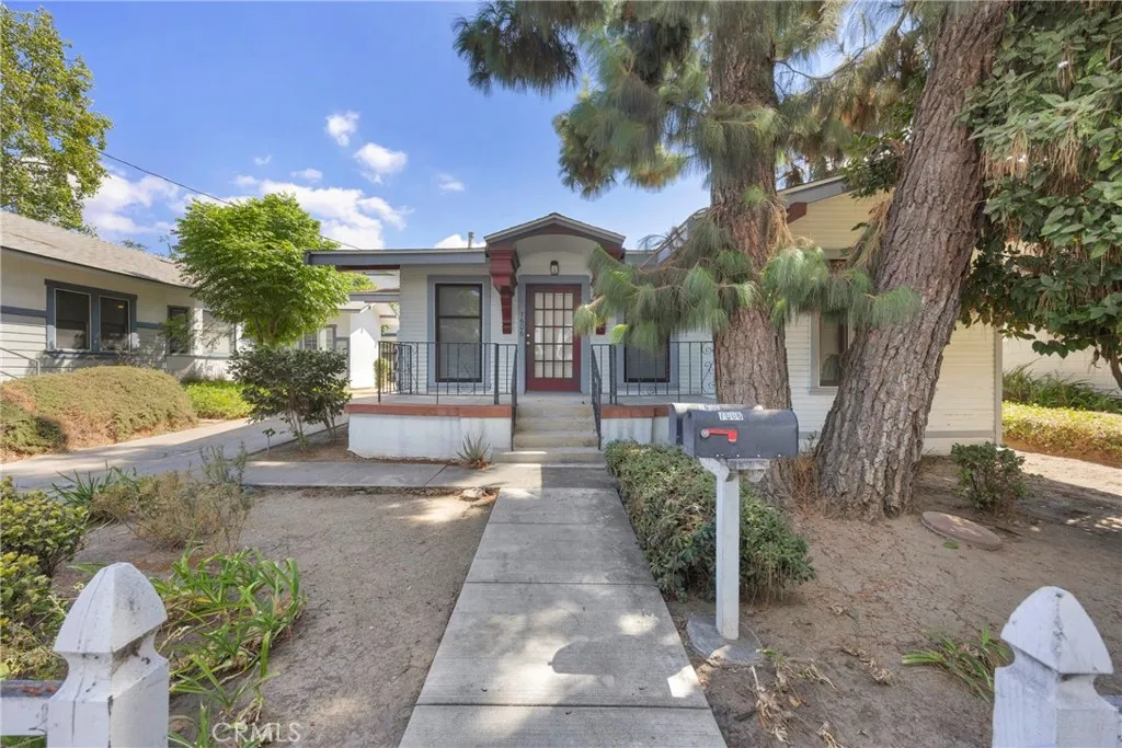 7606 7608 Pickering Avenue, Whittier, California 90602 home-pic-12