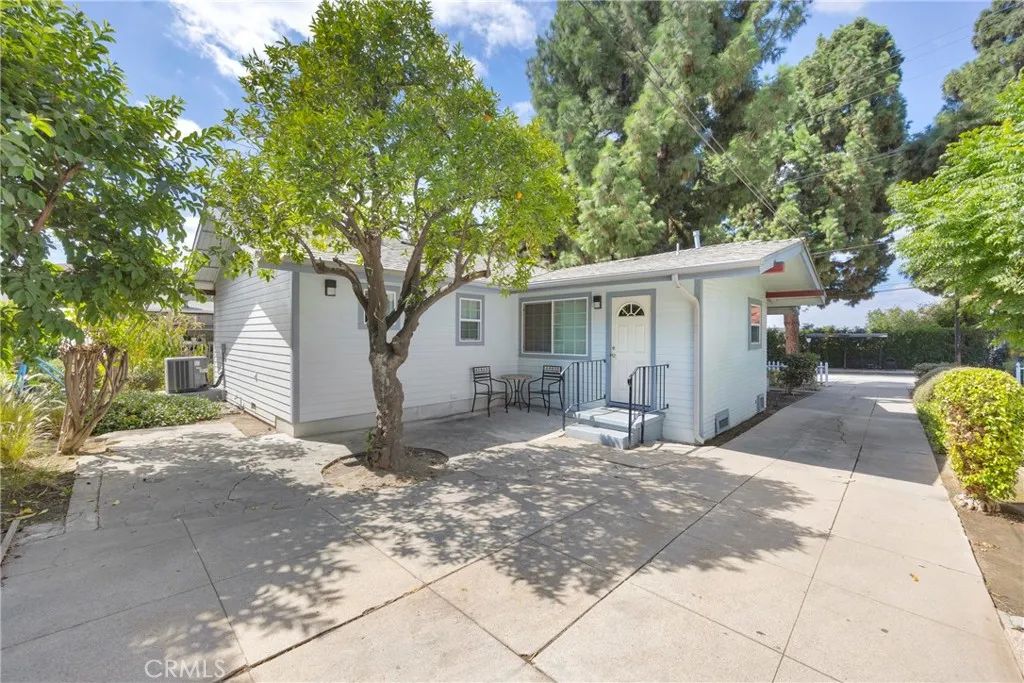 7606 7608 Pickering Avenue, Whittier, California 90602 home-pic-8