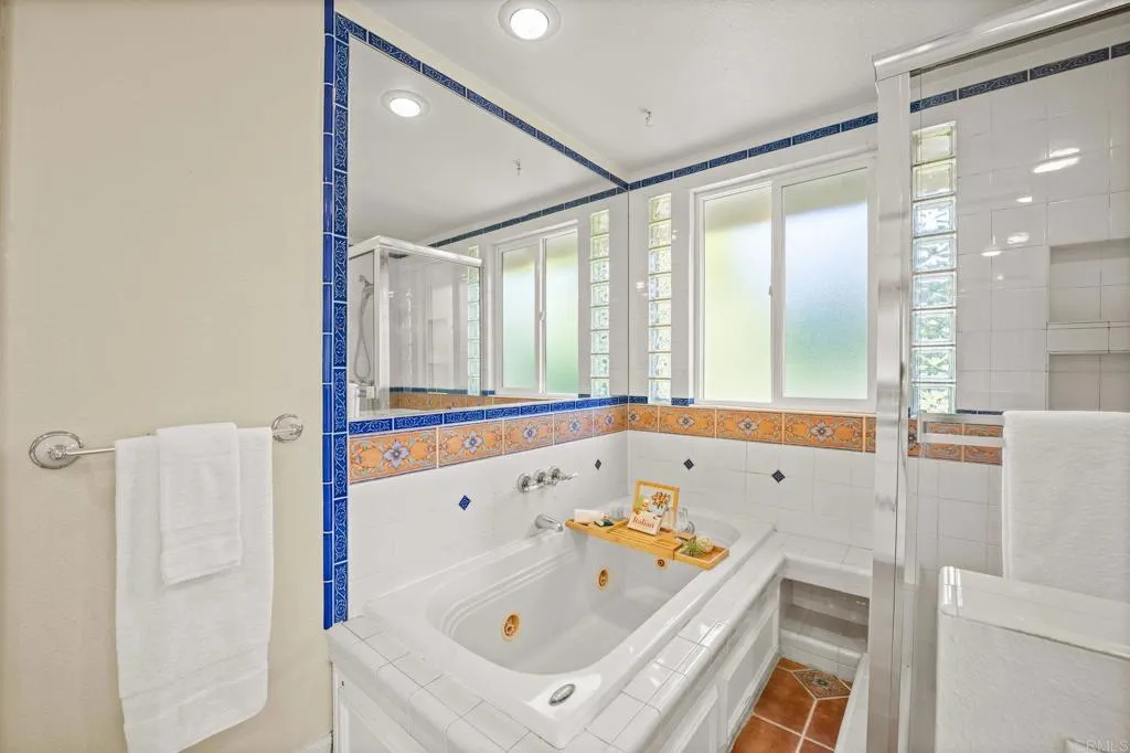 2702 Jacaranda Avenue, Carlsbad, California 92009 home-pic-19