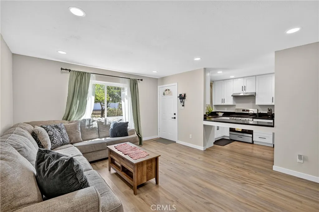 1427 Laramie, Redlands, California 92374 home-pic-2