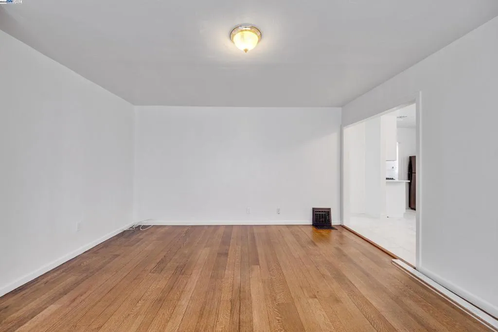 3019 Florida St, Oakland, California 94602 home-pic-12