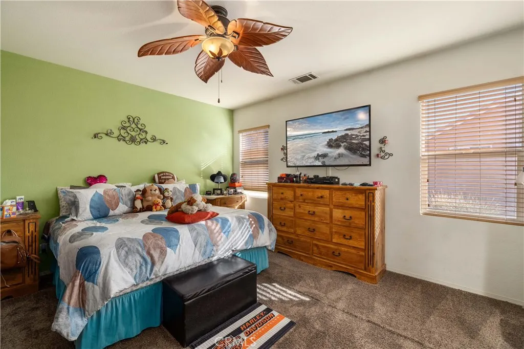 5806 West Avenue K3, Lancaster, California 93536 home-pic-9