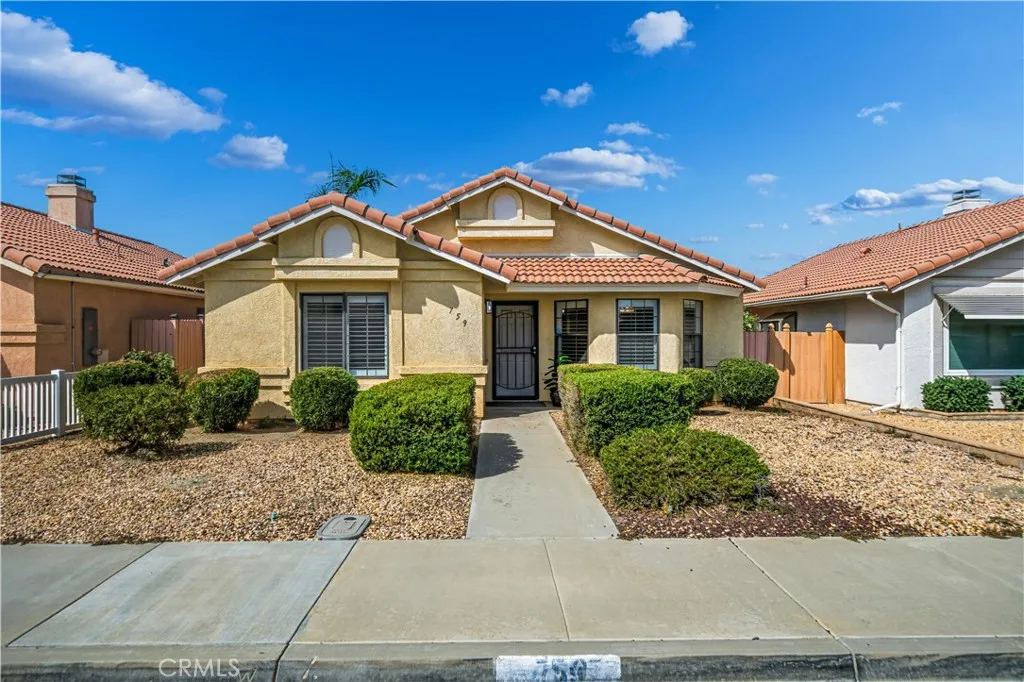 759 Via Linda Drive, Hemet, California 92545 home-pic-0