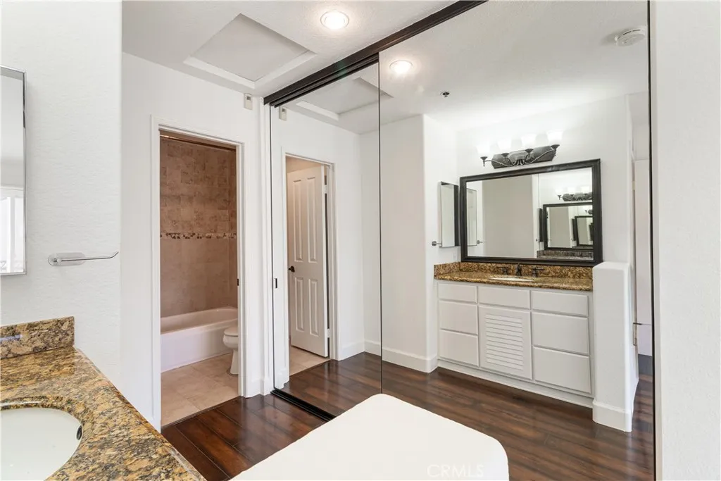 430 Lake Street 304, Huntington Beach, California 92648 home-pic-33