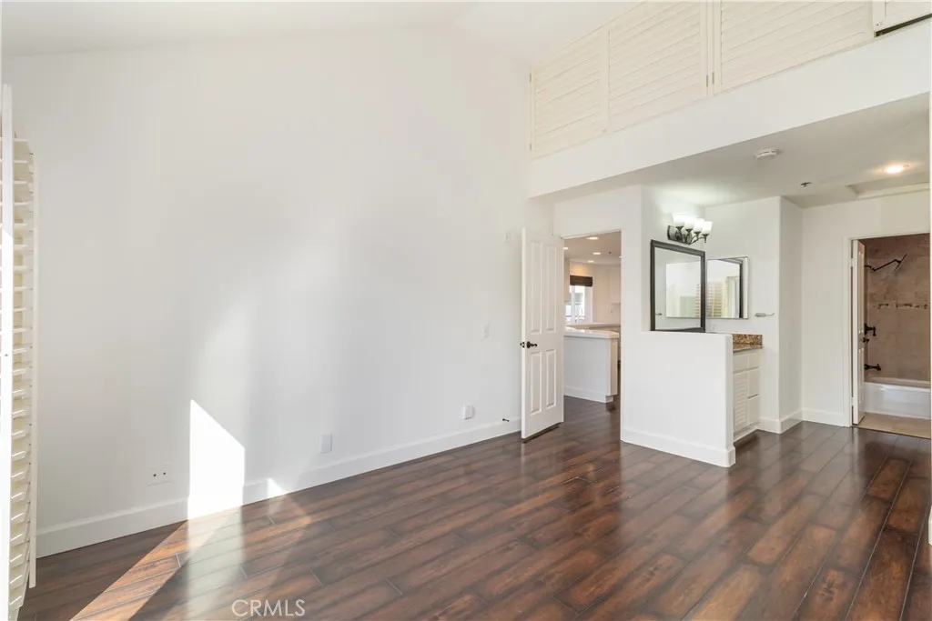 430 Lake Street 304, Huntington Beach, California 92648 home-pic-24