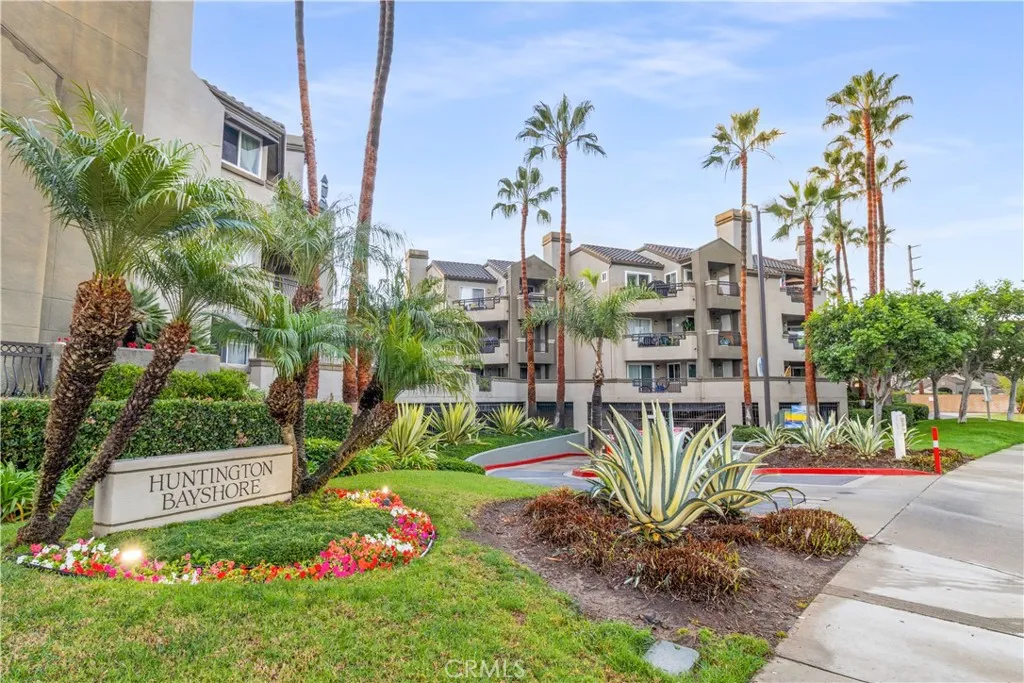 430 Lake Street 304, Huntington Beach, California 92648 home-pic-45
