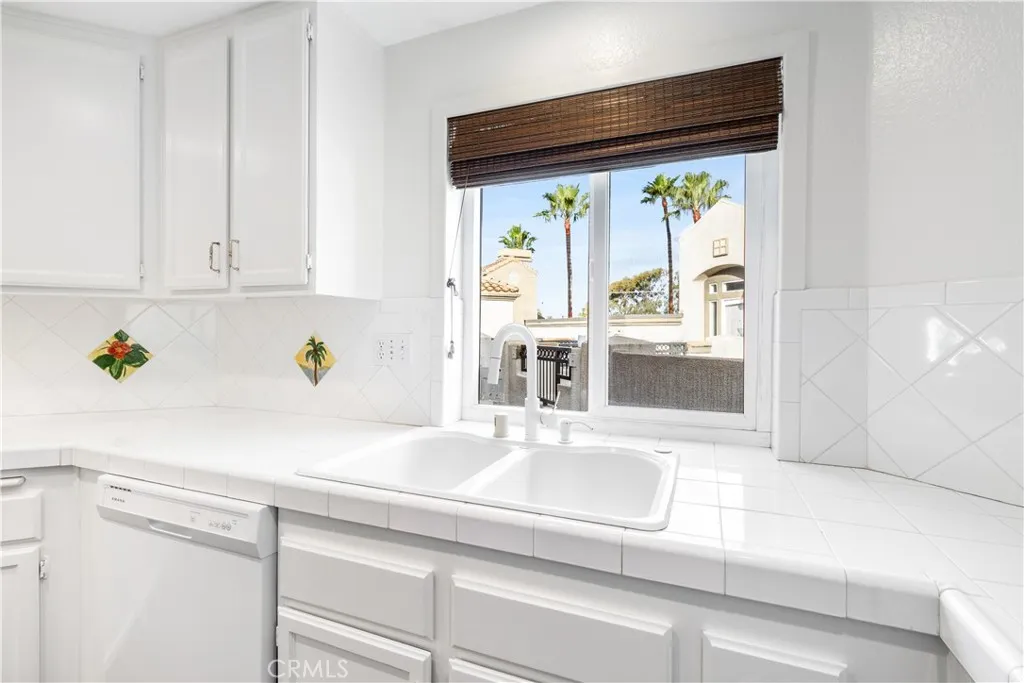 430 Lake Street 304, Huntington Beach, California 92648 home-pic-22