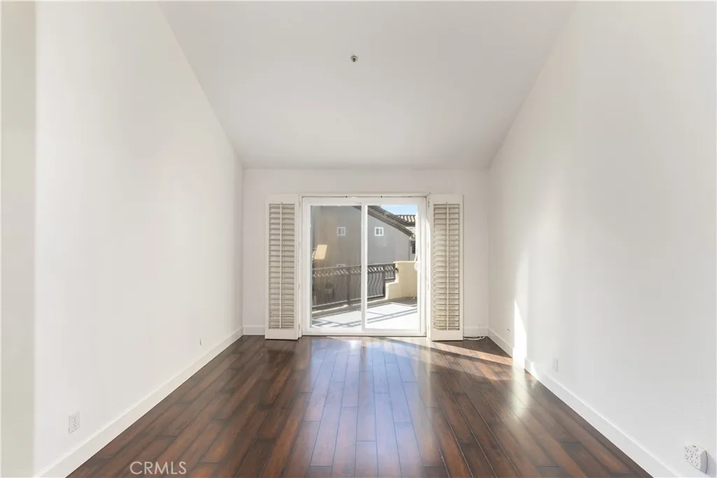 430 Lake Street 304, Huntington Beach, California 92648 home-pic-26