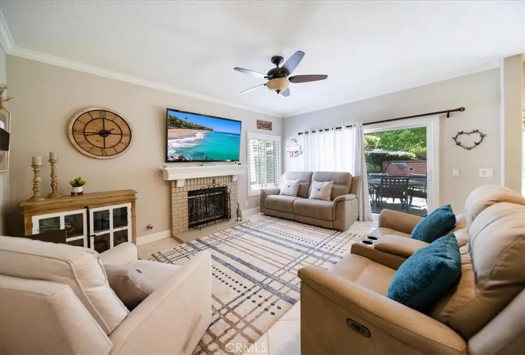 40579 New Town, Temecula, California 92591 home-pic-20