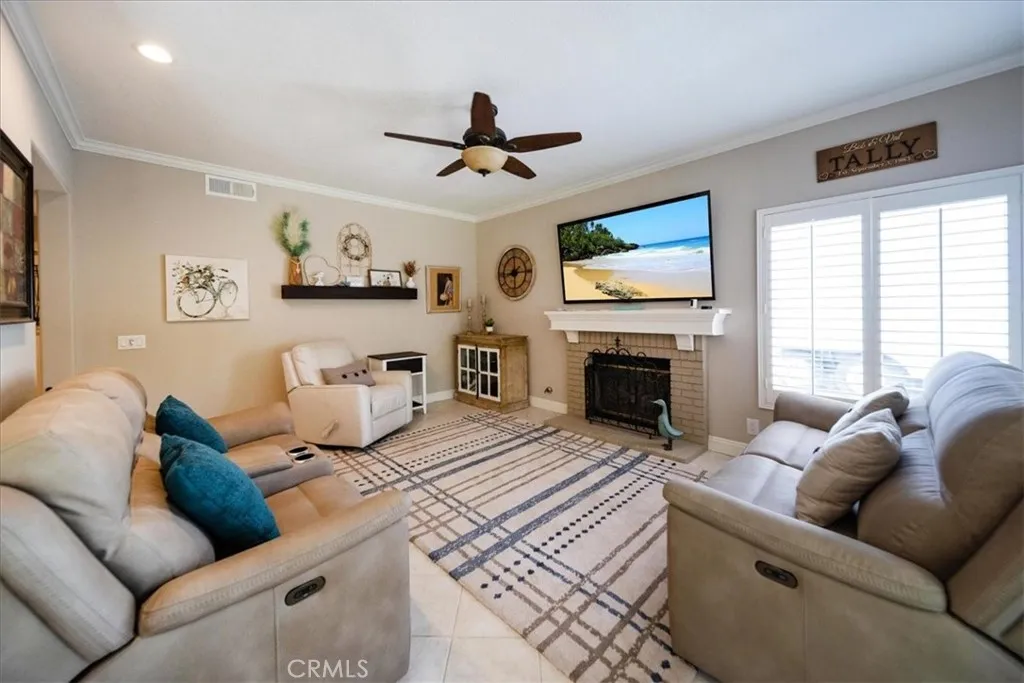 40579 New Town, Temecula, California 92591 home-pic-21