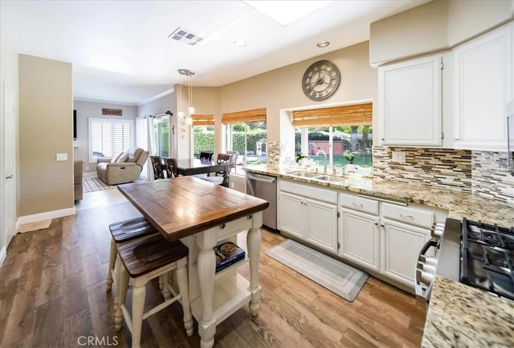 40579 New Town, Temecula, California 92591 home-pic-12