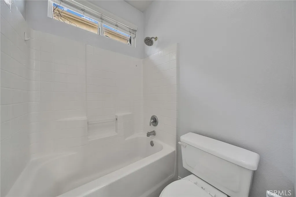 5722 Canoe Drive, Eastvale, California 92880 home-pic-36